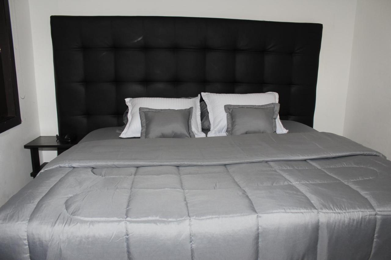Hotel Montecarlo Boutique Bogota Bagian luar foto