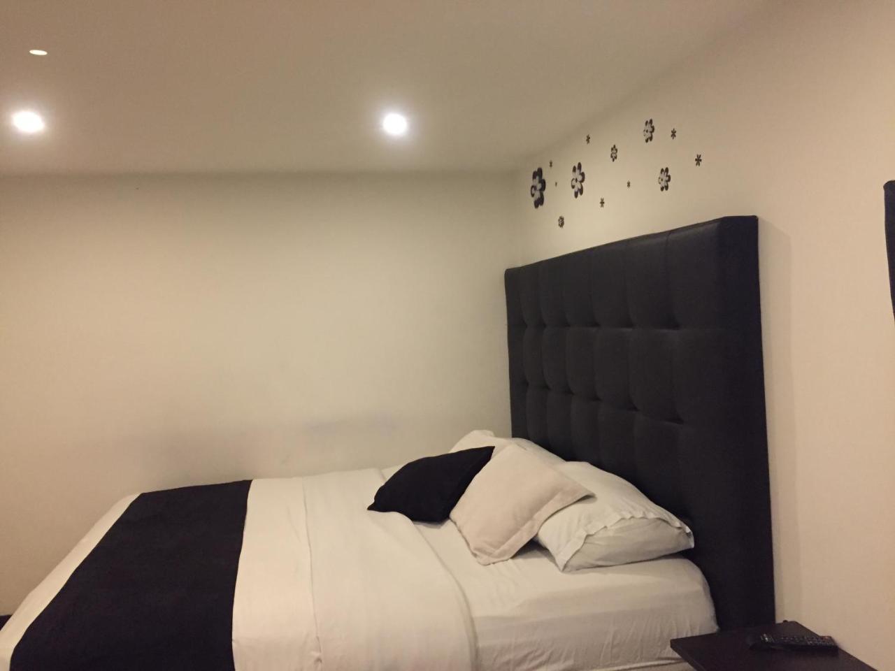 Hotel Montecarlo Boutique Bogota Bagian luar foto