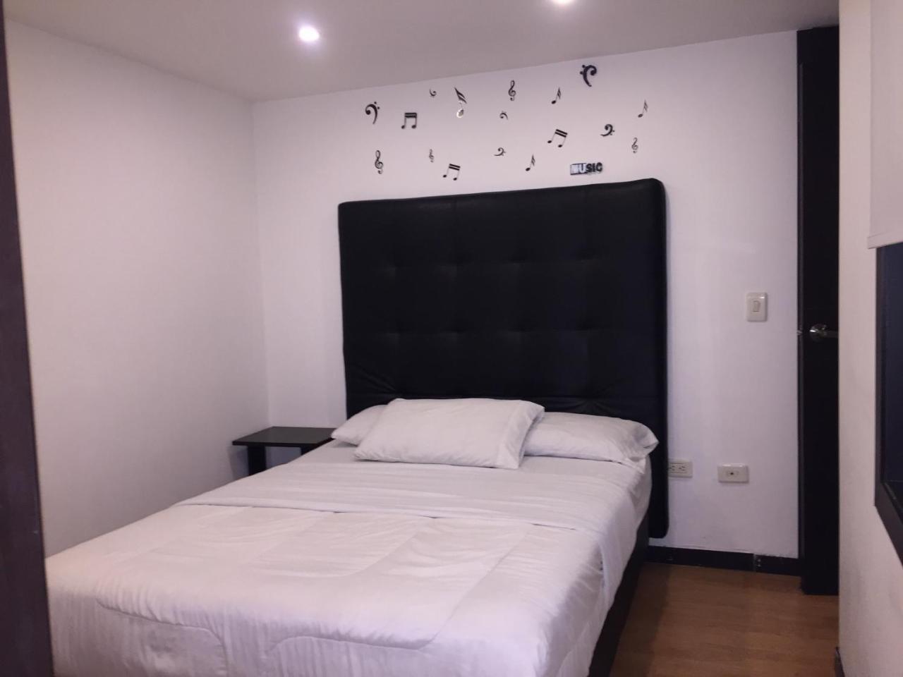 Hotel Montecarlo Boutique Bogota Bagian luar foto
